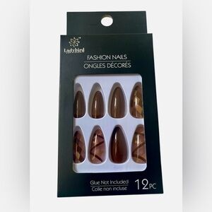 🌷🩵🤎Ladybird Fashion Nails Set in Brown and Black